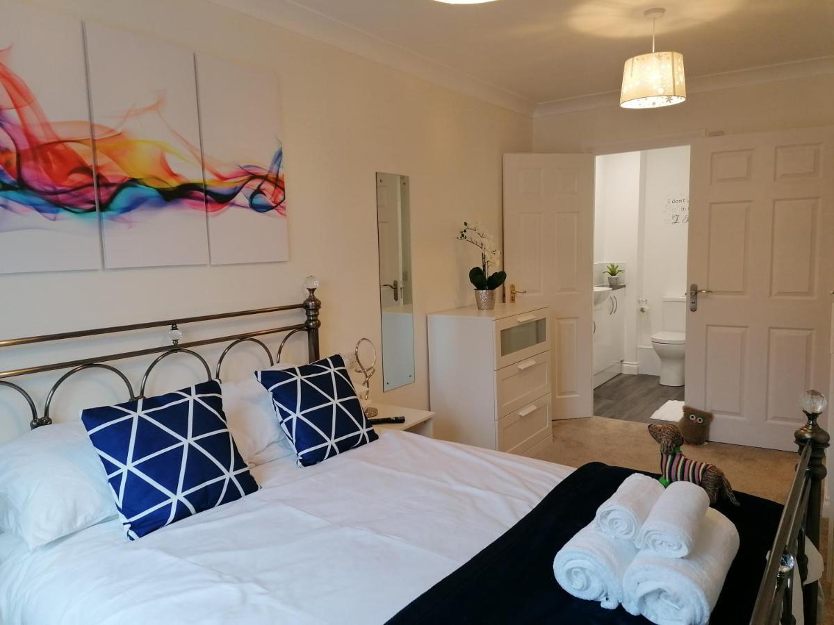 Luxury Modern 2 Bed Apartment, Free Undercroft Parking For 1 Car Southampton Dış mekan fotoğraf